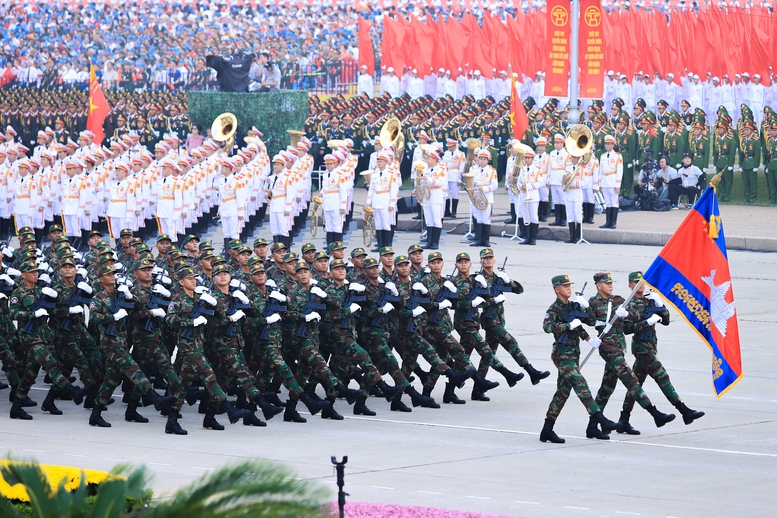 Chùm ảnh: Đoàn quân nhân 4 nước diễu binh trên Quảng trường Ba Đình- Ảnh 9.