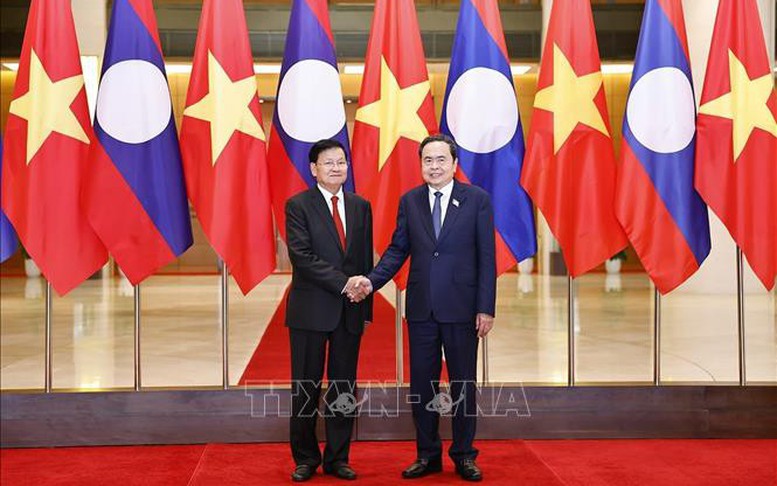 Chủ tịch Quốc hội Trần Thanh Mẫn hội kiến Tổng Bí thư, Chủ tịch nước Lào Thongloun Sisoulith