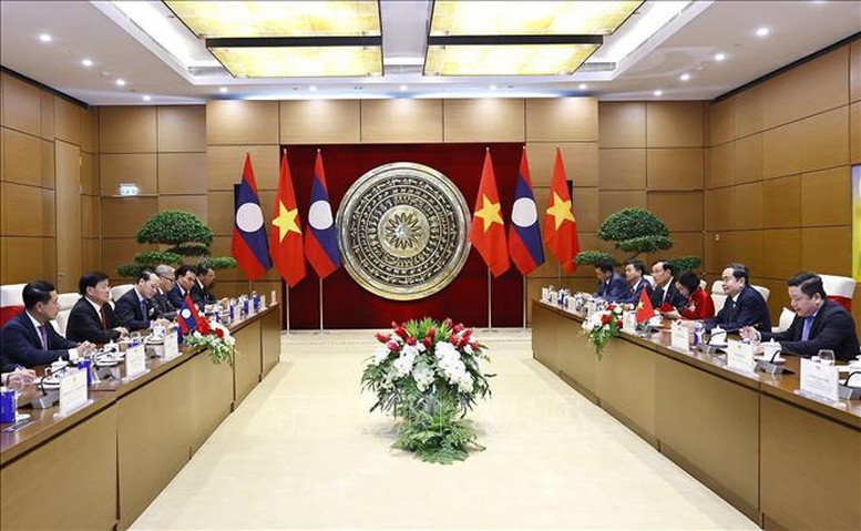 Chủ tịch Quốc hội Trần Thanh Mẫn hội kiến Tổng Bí thư, Chủ tịch nước Lào Thongloun Sisoulith- Ảnh 2.