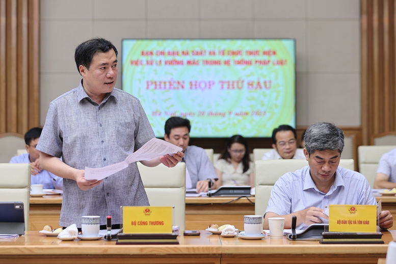 Thủ tướng: "Không thể chậm trễ hơn" trong tháo gỡ các điểm nghẽn pháp luật, chuyển trạng thái sang kiến tạo và phục vụ- Ảnh 4.