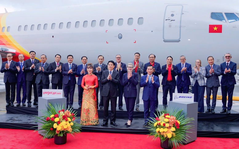 Chủ tịch nước Lương Cường chứng kiến bàn giao tàu bay Boeing đầu tiên cho Vietjet