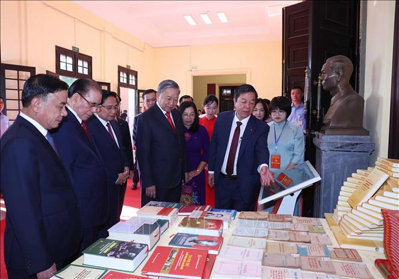 Khai mạc Đại hội đại biểu Đảng bộ các cơ quan Đảng Trung ương lần thứ I, nhiệm kỳ 2025-2030- Ảnh 7.