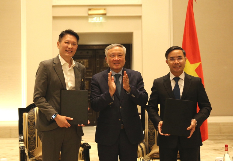 Phó Thủ tướng Thường trực Nguyễn Hòa Bình tiếp một số doanh nghiệp lớn của UAE- Ảnh 4.
