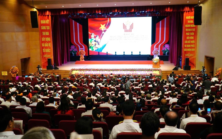 Gia Lai tôn vinh 80 gương điển hình tiên tiến phong trào thi đua yêu nước- Ảnh 2.