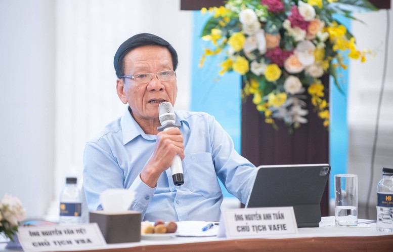 Chuyên gia góp ý kích cầu tiêu dùng, tháo gỡ vướng mắc cho ngành đồ uống- Ảnh 4.