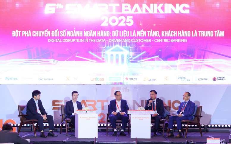 Ngân hàng đặt trọng tâm vào bảo đảm an ninh, dữ liệu và quyền lợi khách hàng