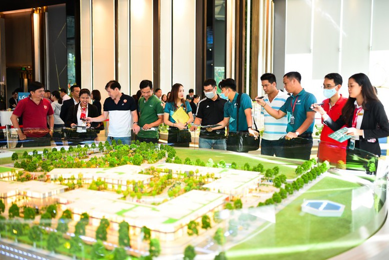 Dự kiến mức thu lệ phí cấp Chứng chỉ hành nghề môi giới bất động sản 300.000 đồng/chứng chỉ- Ảnh 1.