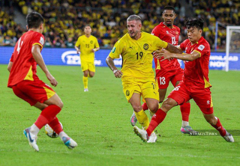 Vụ giấy tờ cầu thủ Malaysia trận gặp tuyển Việt Nam: Quyết định của FIFA và phản ứng từ Malaysia- Ảnh 2.