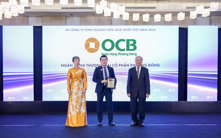 OCB báo lãi quý III tăng gấp 3 lần cùng kỳ- Ảnh 4. OCB được vinh danh ở Top 50 công ty kinh doanh hiệu quả hàng đầu Việt Nam