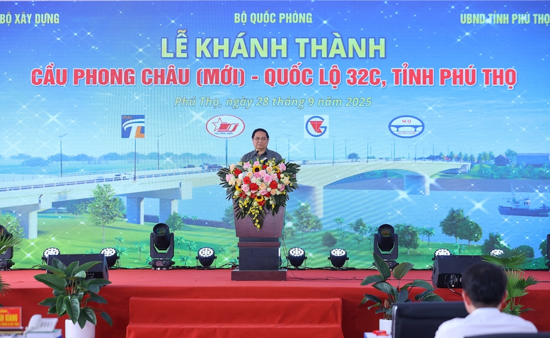 Thủ tướng: Khai thác cầu Phong Châu mới 'xứng đáng với mong mỏi và những giọt nước mắt của người dân'- Ảnh 4.