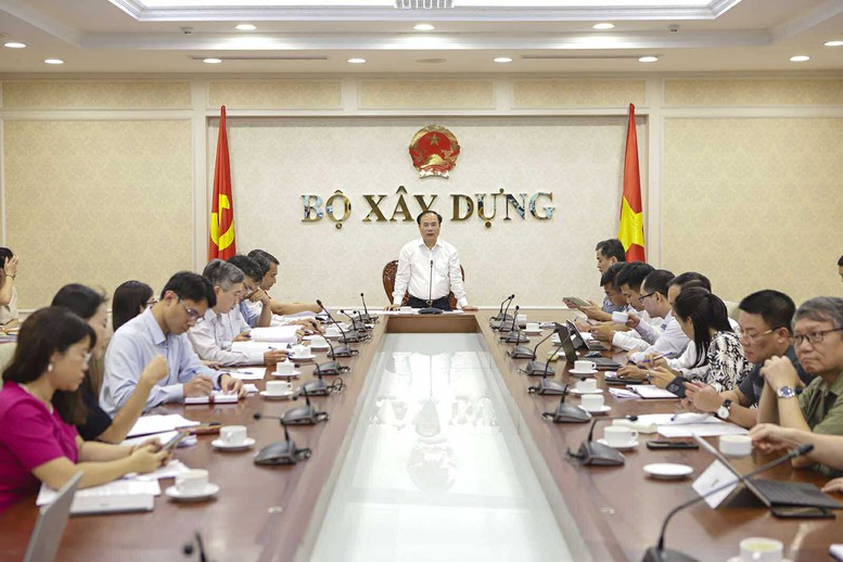 Chống đầu cơ thổi giá, Bộ Xây dựng đề xuất lập Trung tâm định giá, giao dịch bất động sản 'online', - Ảnh 1.