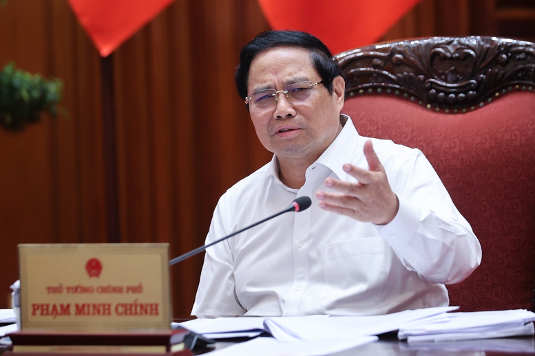 Thủ tướng: Tiếp tục đổi mới tư duy, cách làm trong đầu tư công, tập trung cho các dự án "xoay chuyển tình thế"- Ảnh 4.