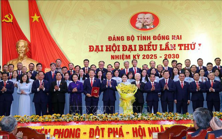 Đồng chí Vũ Hồng Văn tiếp tục giữ chức Bí thư Tỉnh ủy Đồng Nai