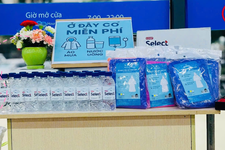 Saigon Co.op giảm giá thực phẩm đến 33% để san sẻ cùng người dân chống bão số 10- Ảnh 2.