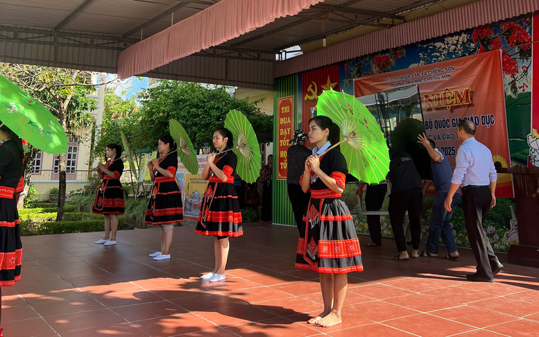Trước thềm khai giảng: Rộn ràng muôn nơi