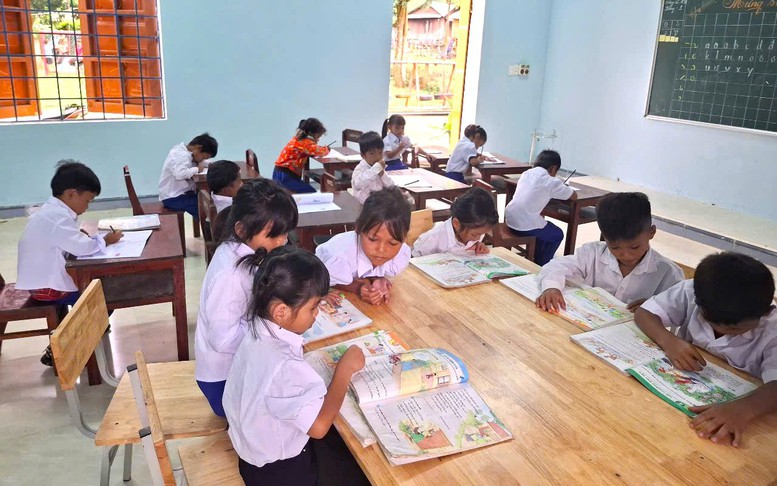 Thầy trò vùng cao Quảng Trị vượt khó khăn, sẵn sàng cho năm học mới