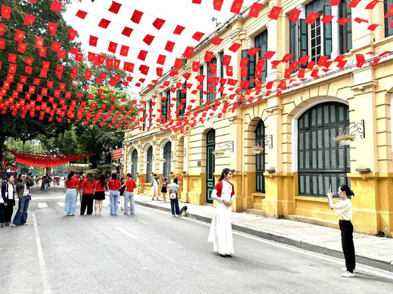 Du lịch dịp 2/9 - Tín hiệu tích cực mở đầu cho mùa cao điểm du lịch vào cuối năm- Ảnh 4.
