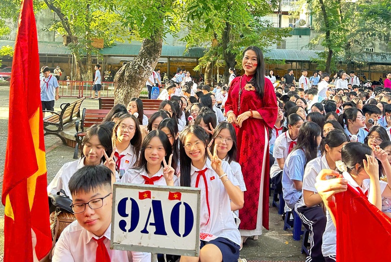 Không khí hân hoan khai giảng năm học mới lan tỏa khắp mọi miền Tổ quốc- Ảnh 6.