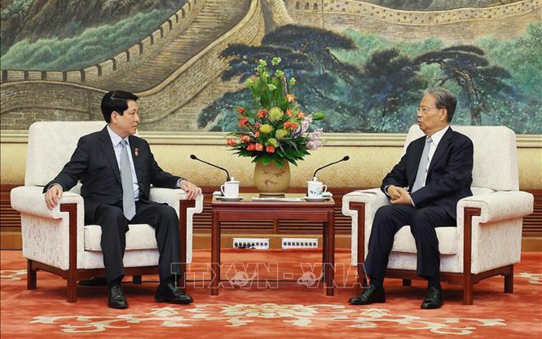 Chủ tịch nước Lương Cường hội kiến Ủy viên trưởng Nhân đại toàn quốc Trung Quốc Triệu Lạc Tế