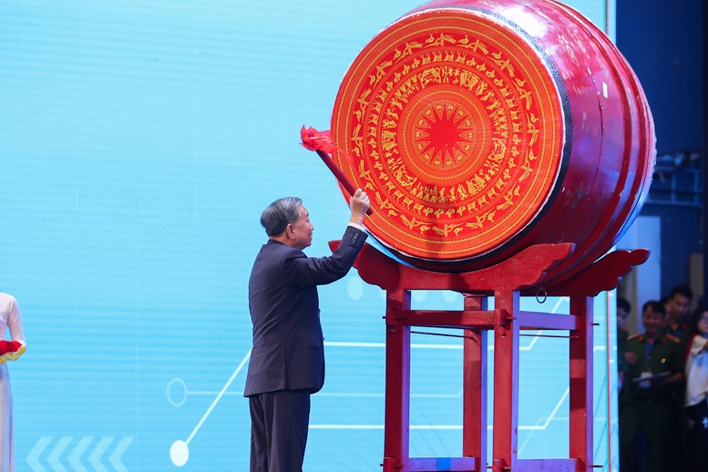 TỔNG THUẬT: Lễ khai giảng đặc biệt của 1,6 triệu thầy, cô và gần 26 triệu học sinh, sinh viên- Ảnh 15.