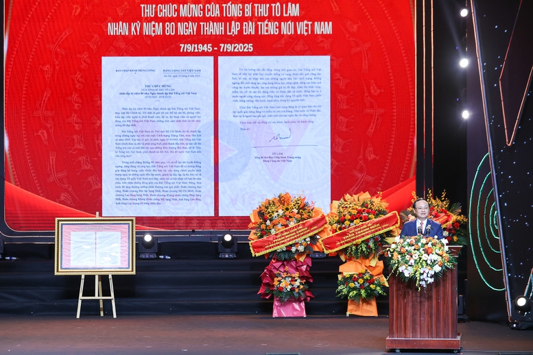 Thủ tướng: "Tiếng nói Việt Nam" luôn vang xa, bay cao, tạo động lực, truyền cảm hứng cho các thế hệ- Ảnh 2.