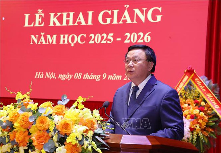 Thường trực Ban Bí thư Trần Cẩm Tú dự khai giảng năm học mới của Học viện Chính trị quốc gia Hồ Chí Minh- Ảnh 1.