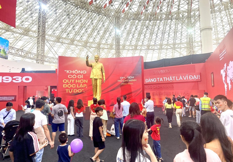 Triển lãm thành tựu Đất nước: Bảo đảm phục vụ tốt nhất nhu cầu của Nhân dân cho đến khi kết thúc Triển lãm- Ảnh 1.