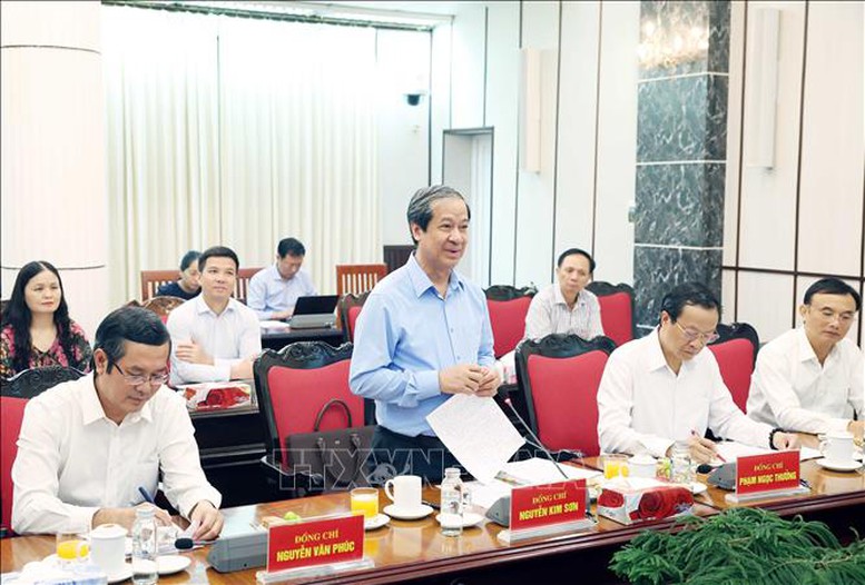 Tổng Bí thư Tô Lâm chủ trì cuộc họp về triển khai Nghị quyết số 71-NQ/TW- Ảnh 2.