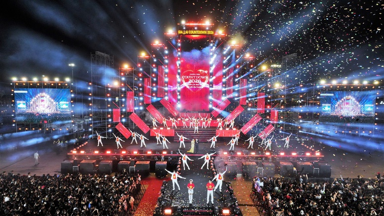 Sôi động không khí chào đón năm mới 2026 tại miền Trung- Ảnh 4.