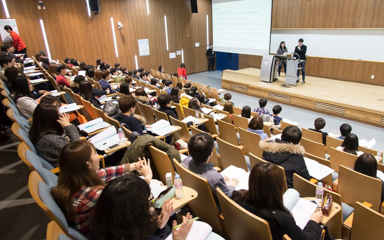 Hiện đại hóa mô hình tổ chức hệ thống giáo dục đồng bộ với chuyển đổi số, hội nhập quốc tế