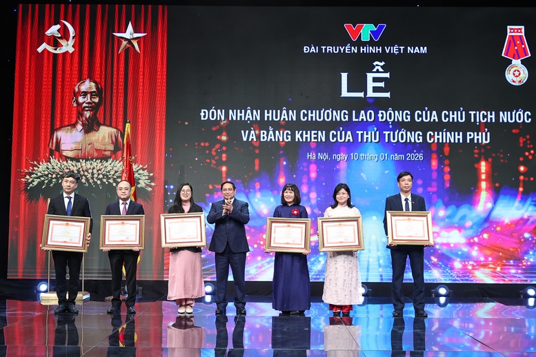 Thủ tướng: VTV phát huy vai trò đặc biệt quan trọng trong hệ thống thông tin, truyền thông và định hướng tư tưởng- Ảnh 8.