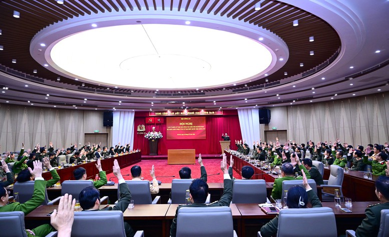 Giới thiệu Đại tướng Lương Tam Quang ứng cử đại biểu Quốc hội khóa XVI- Ảnh 1.