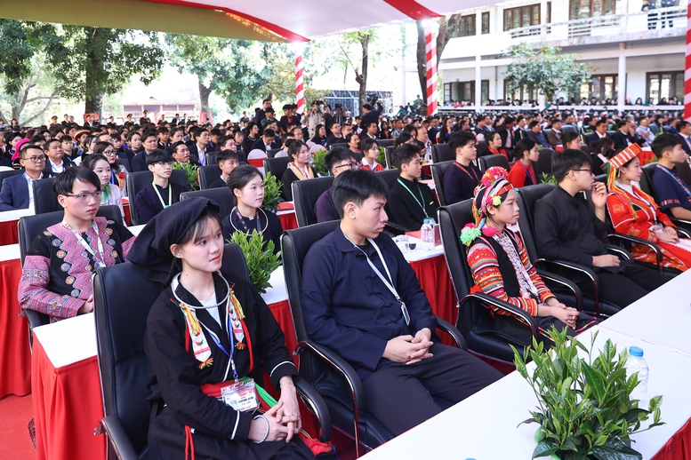 Thủ tướng dự khởi công 3 ngôi trường của "tình dân tộc, nghĩa đồng bào"- Ảnh 5.