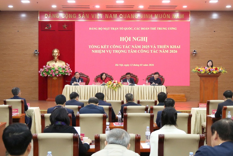 Tiếp tục đổi mới mạnh mẽ tư duy và hành động, củng cố vững chắc khối đại đoàn kết toàn dân tộc- Ảnh 1. Tiếp tục đổi mới mạnh mẽ tư duy và hành động, củng cố vững chắc khối đại đoàn kết toàn dân tộc- Ảnh 1.