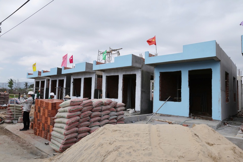 Hoàn thành dứt điểm xây dựng nhà ở cho người dân Gia Lai trước 15/1, không để ai thiếu chỗ ở- Ảnh 9.