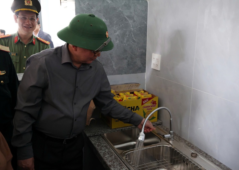 Hoàn thành dứt điểm xây dựng nhà ở cho người dân Gia Lai trước 15/1, không để ai thiếu chỗ ở- Ảnh 2.