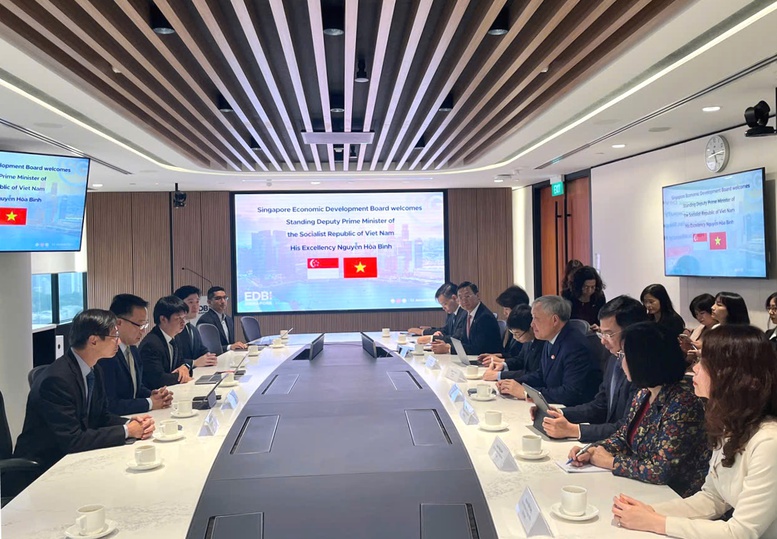 Phó Thủ tướng Nguyễn Hòa Bình làm việc với các cơ quan, doanh nghiệp, nhà đầu tư Singapore để thúc đẩy hợp tác trong lĩnh vực trung tâm tài chính- Ảnh 4.