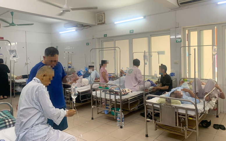 Vì sao nhiều ca bệnh sốt xuất huyết và tay chân miệng chuyển nặng?