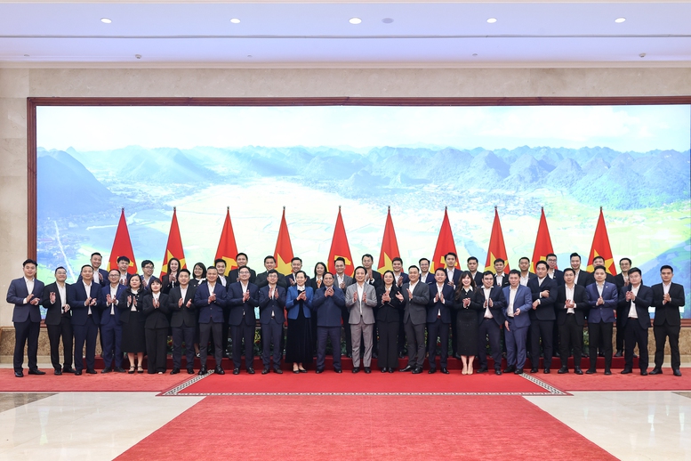 Thủ tướng Phạm Minh Chính làm việc với Ban Chấp hành Đoàn Thanh niên Chính phủ- Ảnh 7. Thủ tướng Phạm Minh Chính làm việc với Ban Chấp hành Đoàn Thanh niên Chính phủ- Ảnh 7.