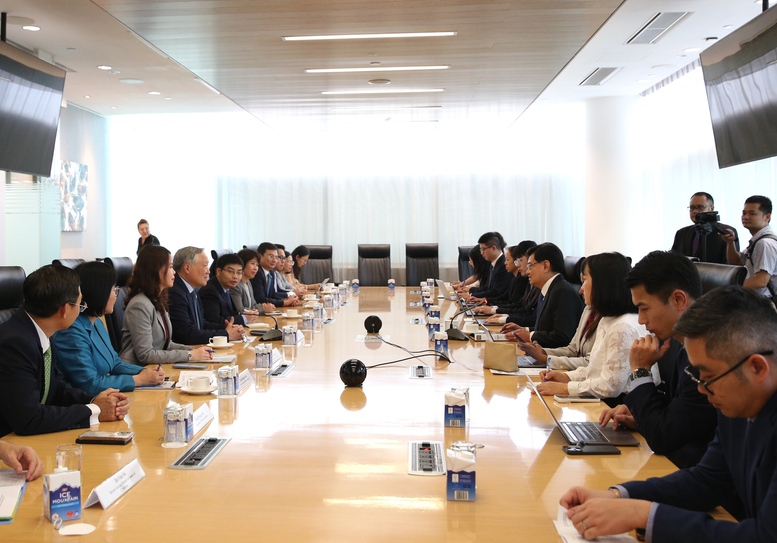 Thúc đẩy các hoạt động hợp tác, kết nối giữa Việt Nam và Singapore về Trung tâm tài chính quốc tế- Ảnh 2.