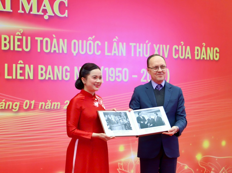Khai mạc chuỗi hoạt động chào mừng Đại hội Đảng lần thứ XIV và 76 năm quan hệ Việt Nam – Liên bang Nga- Ảnh 2.