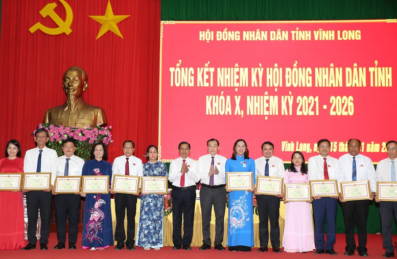 Vĩnh Long thông qua điều chỉnh Quy hoạch tỉnh, tạo không gian phát triển mới- Ảnh 2. Vĩnh Long thông qua điều chỉnh Quy hoạch tỉnh, tạo không gian phát triển mới- Ảnh 2.