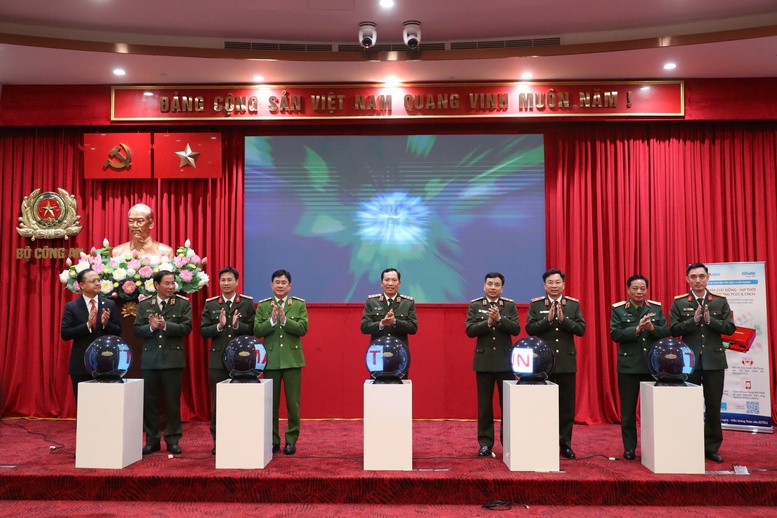 Ra mắt hệ thống báo cháy tự động, rút ngắn 'thời gian vàng' trong xử lý sự cố- Ảnh 1.