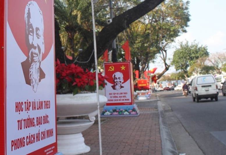 Rực rỡ cờ, hoa ch&agrave;o mừng Đại hội XIV của Đảng- Ảnh 21.