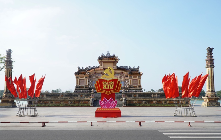 Rực rỡ cờ, hoa ch&agrave;o mừng Đại hội XIV của Đảng- Ảnh 11.