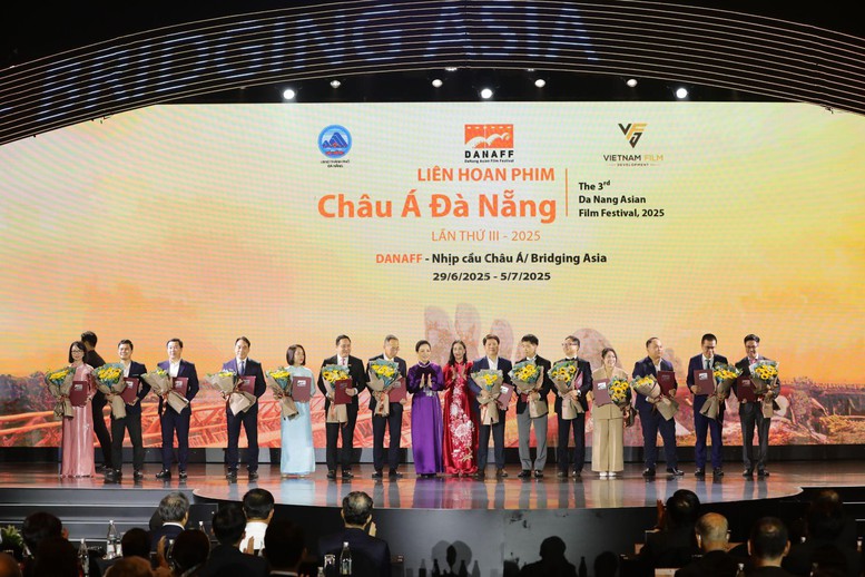 Đưa điện ảnh Việt Nam đến gần hơn với điện ảnh thế giới- Ảnh 2.