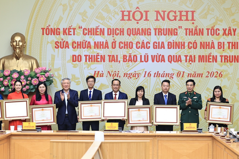 TỔNG THUẬT: Thủ tướng Ch&iacute;nh phủ chủ tr&igrave; Hội nghị tổng kết 