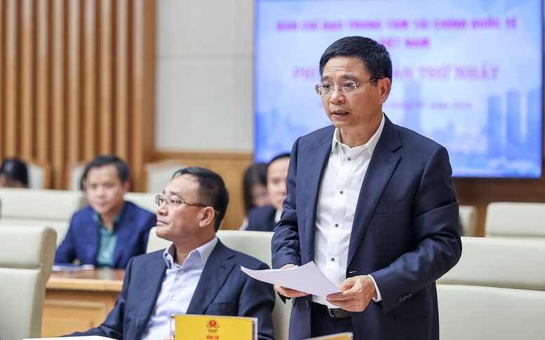 Đẩy nhanh tiến độ các dự án hạ tầng trọng điểm gắn với Trung tâm tài chính quốc tế