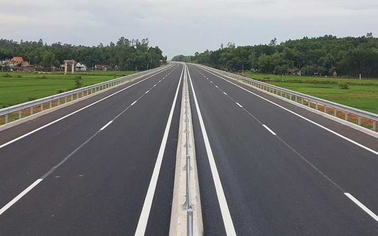 Công điện của Thủ tướng về việc khẩn trương rà soát, hoàn thiện các tuyến đường bộ cao tốc đã đầu tư phân kỳ