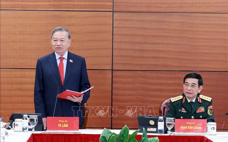 Chùm ảnh: Đại biểu thảo luận các văn kiện Đại hội XIV của Đảng